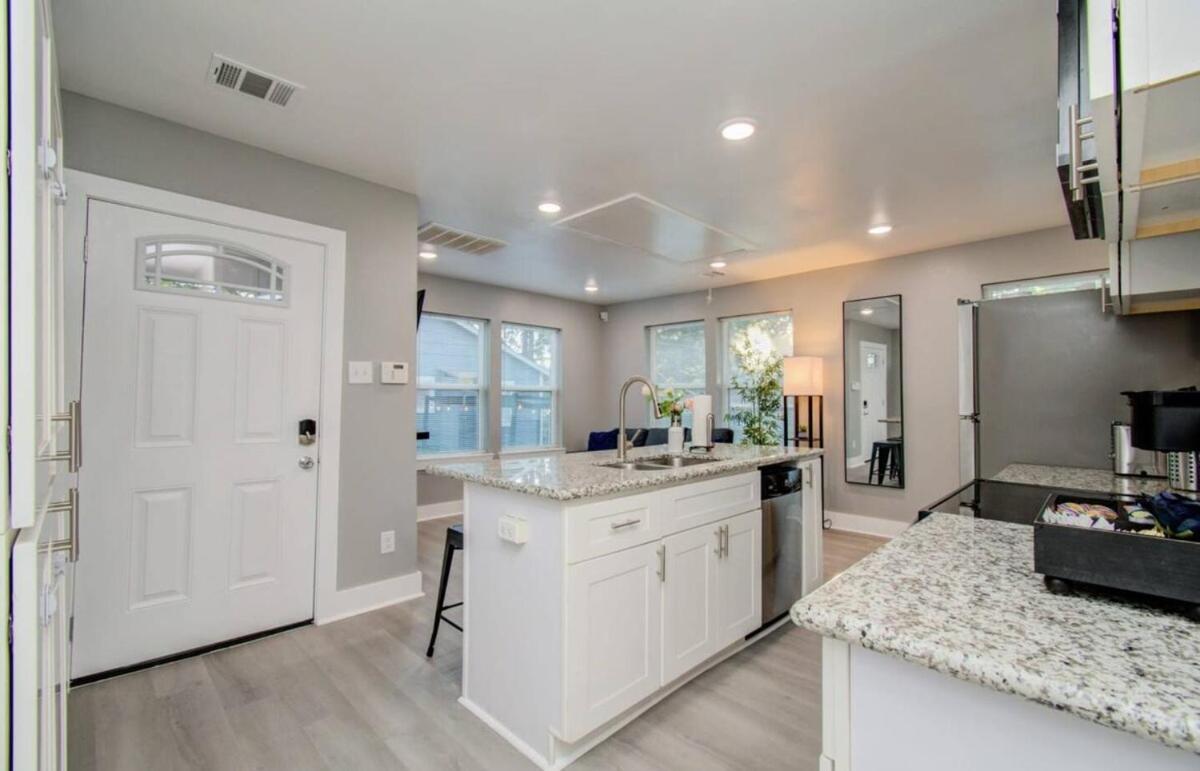 Holiday home 2-bedrrom Townhouse In Houston